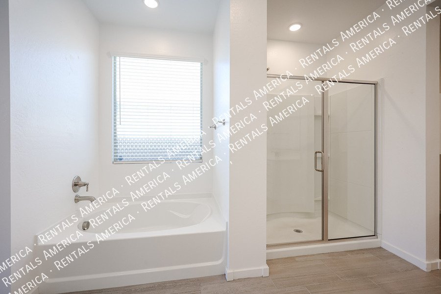Stunning 5-Bedroom Home Spacious & Upgraded Throughout! property image