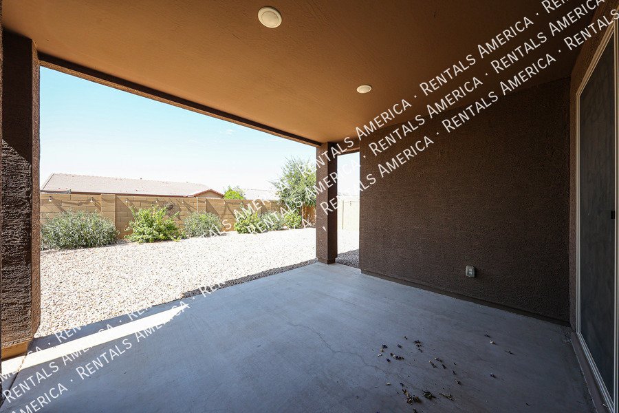 Stunning 5-Bedroom Home Spacious & Upgraded Throughout! property image