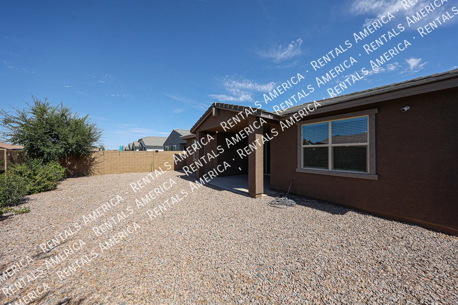 Stunning 5-Bedroom Home Spacious & Upgraded Throughout! property image