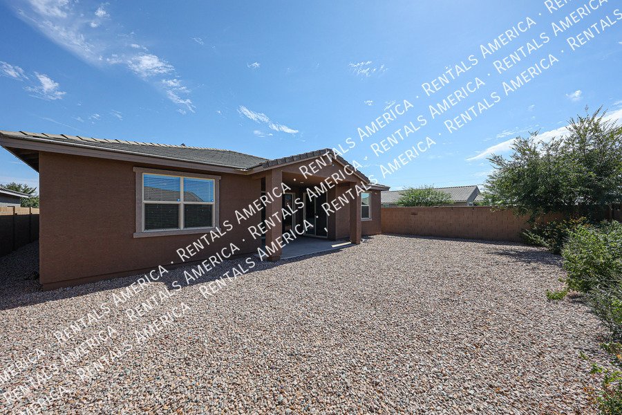 Stunning 5-Bedroom Home Spacious & Upgraded Throughout! property image