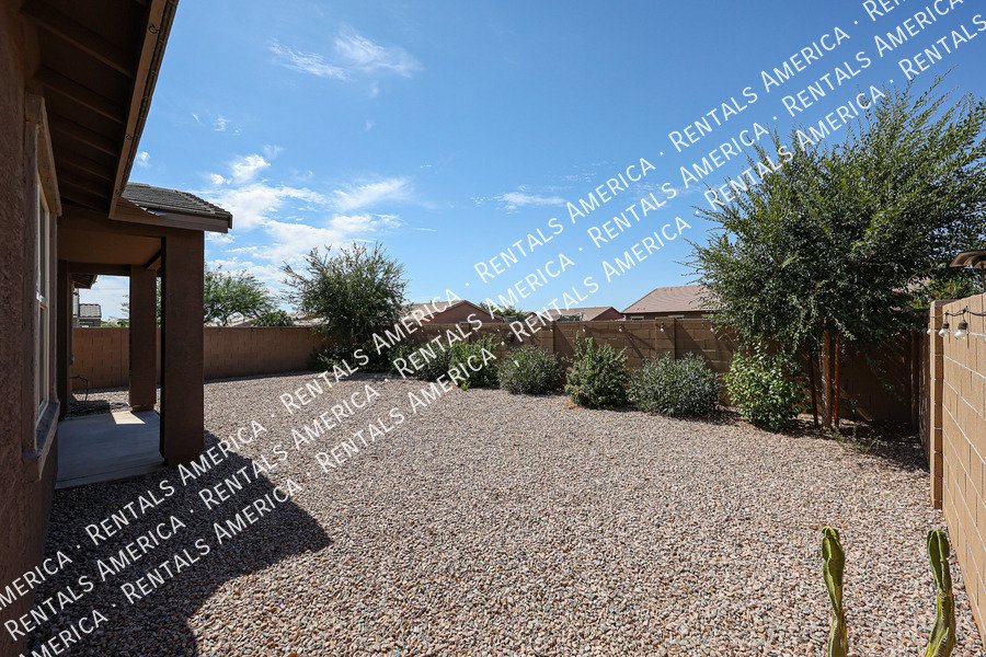 Stunning 5-Bedroom Home Spacious & Upgraded Throughout! property image