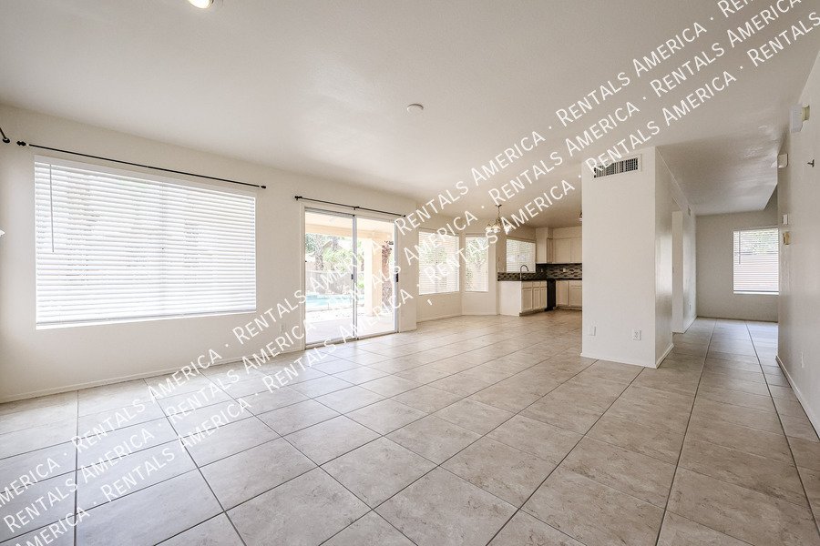 Large House with Pool! property image