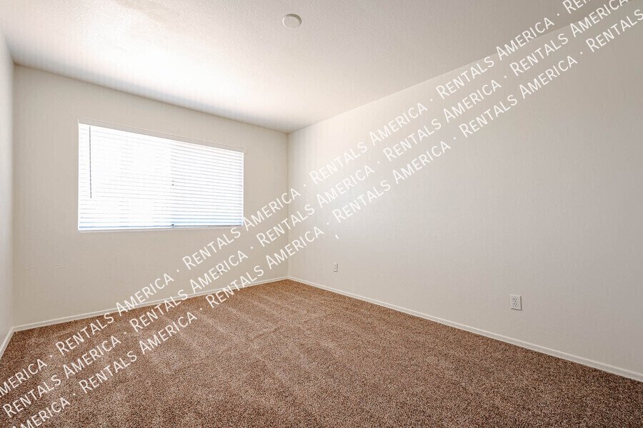 Large House with Pool! property image