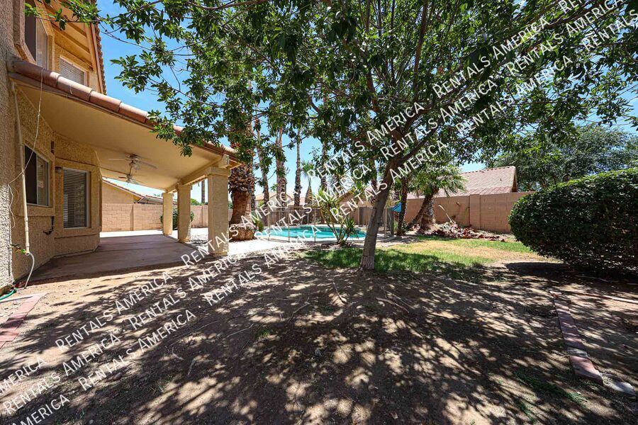 Large House with Pool! property image