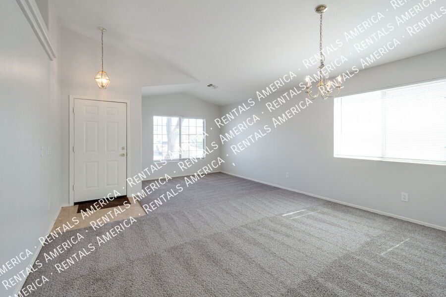3 bed Single Story Home in Florence property image