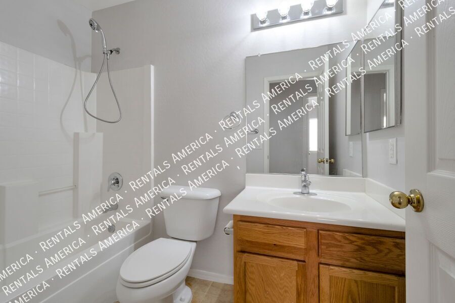 3 bed Single Story Home in Florence property image
