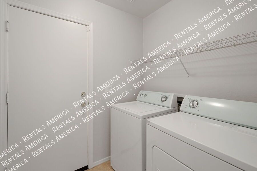 3 bed Single Story Home in Florence property image