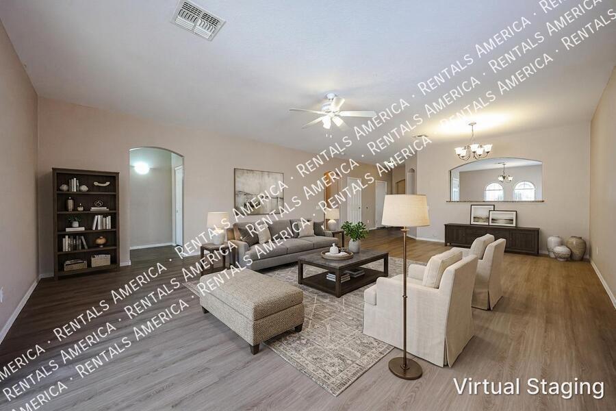 Beautiful 3 bedroom home in Gated Chandler Community! property image