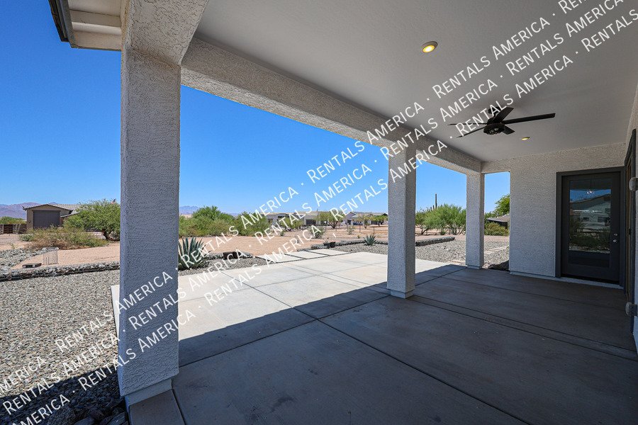 Gorgeous 3 bedroom + Den home  in Scottsdale property image