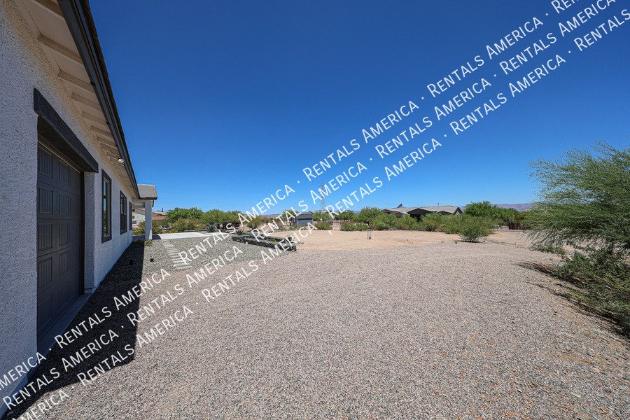 Gorgeous 3 bedroom + Den home  in Scottsdale property image