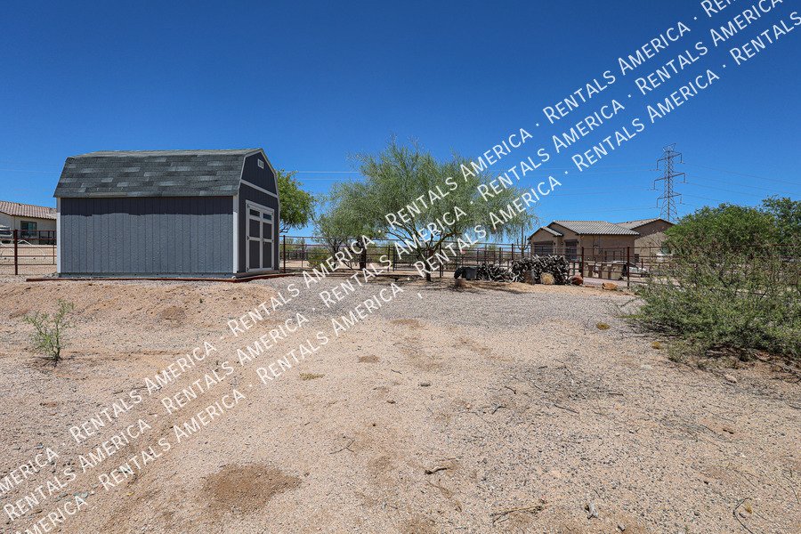 Gorgeous 3 bedroom + Den home  in Scottsdale property image
