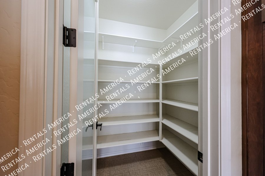RV Owners Dream Home, Stop Paying for RV Storage! property image