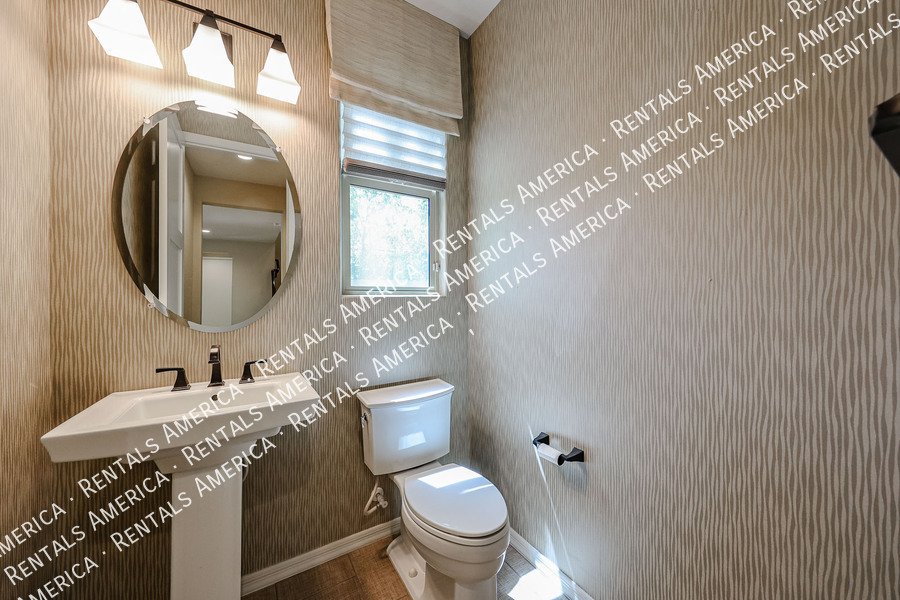 RV Owners Dream Home, Stop Paying for RV Storage! property image