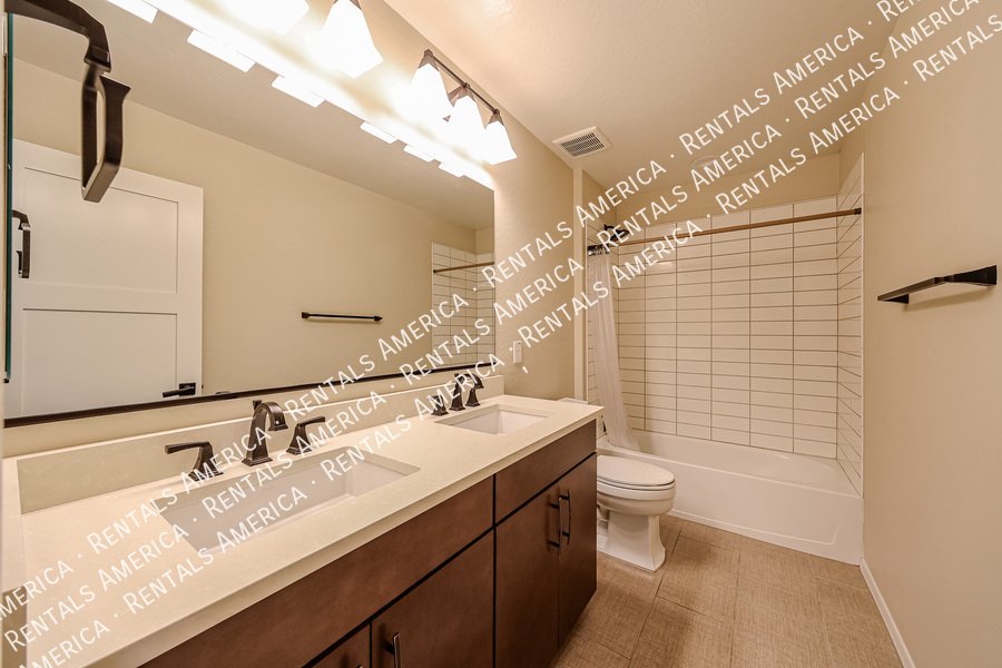 RV Owners Dream Home, Stop Paying for RV Storage! property image