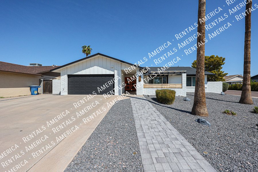 1430 E Bell De Mar Dr property image