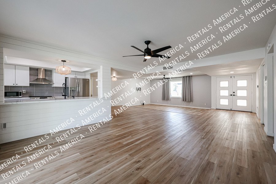 1430 E Bell De Mar Dr property image