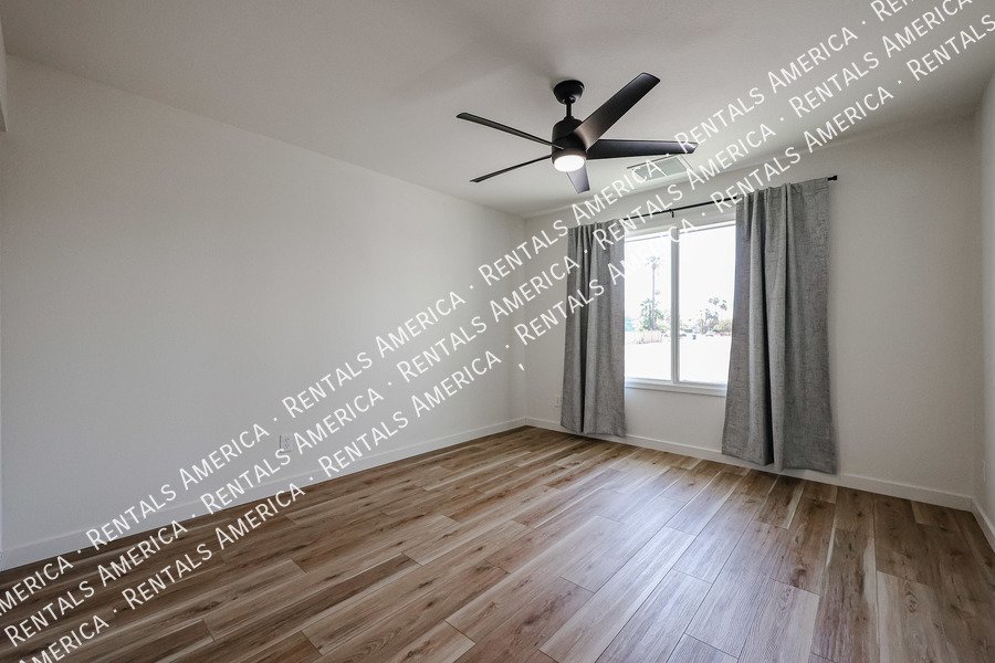 1430 E Bell De Mar Dr property image