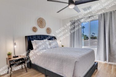 1430 E Bell De Mar Dr property image