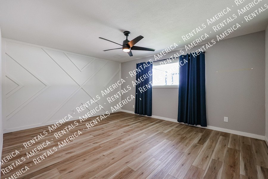 1430 E Bell De Mar Dr property image