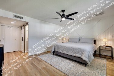 1430 E Bell De Mar Dr property image