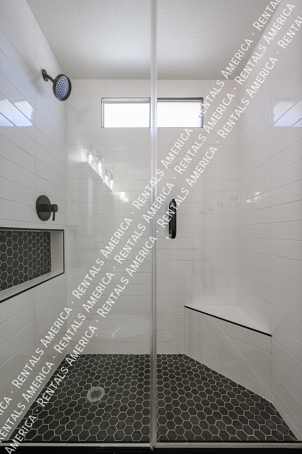 1430 E Bell De Mar Dr property image