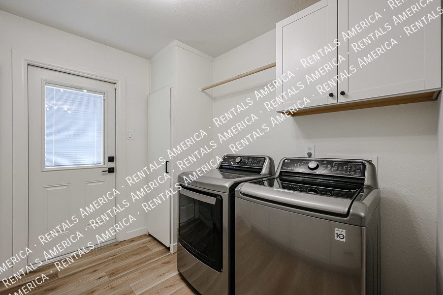 1430 E Bell De Mar Dr property image