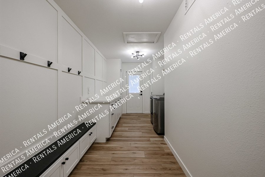 1430 E Bell De Mar Dr property image