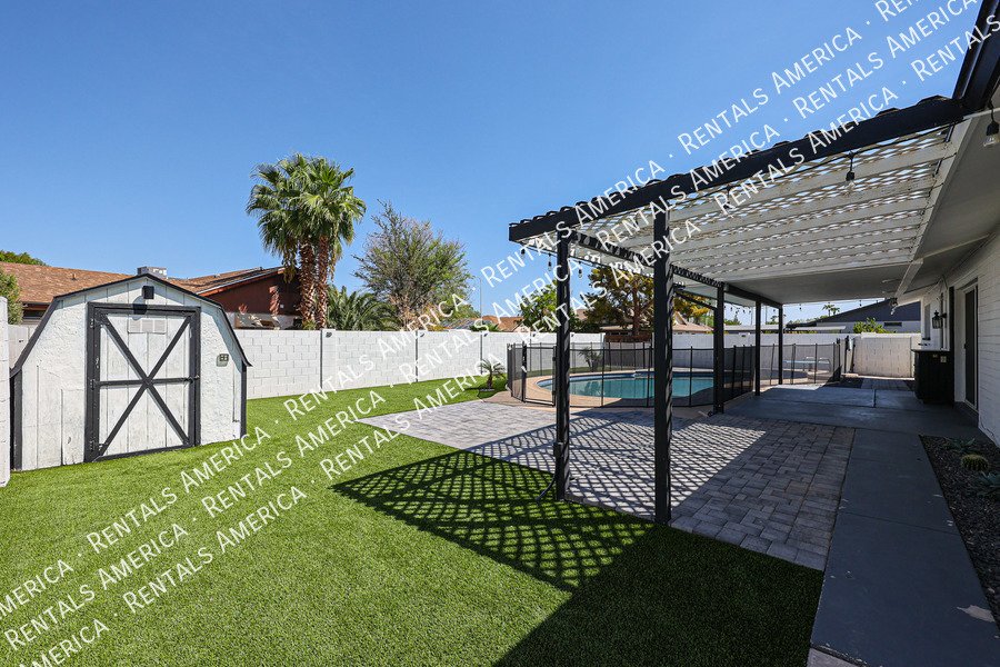 1430 E Bell De Mar Dr property image