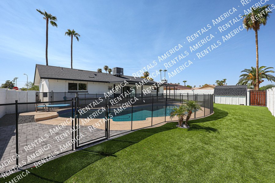 1430 E Bell De Mar Dr property image