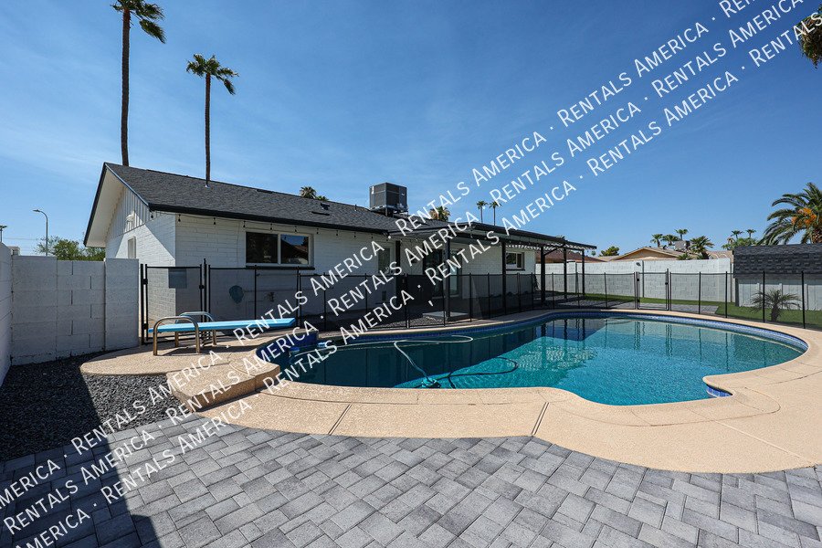 1430 E Bell De Mar Dr property image