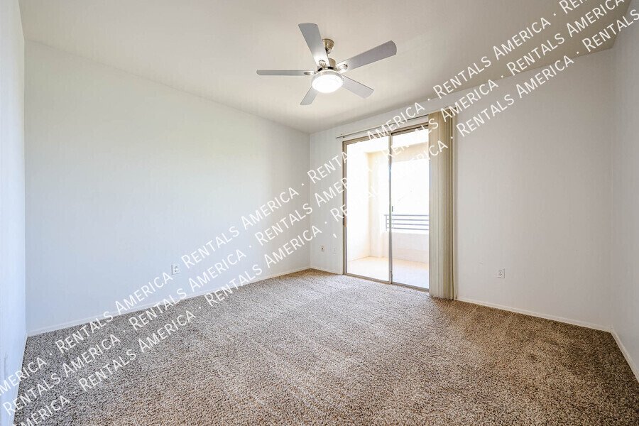 Scottsdale Greyhawk 2 BR/2 BA Condo w/ 1-car garage property image