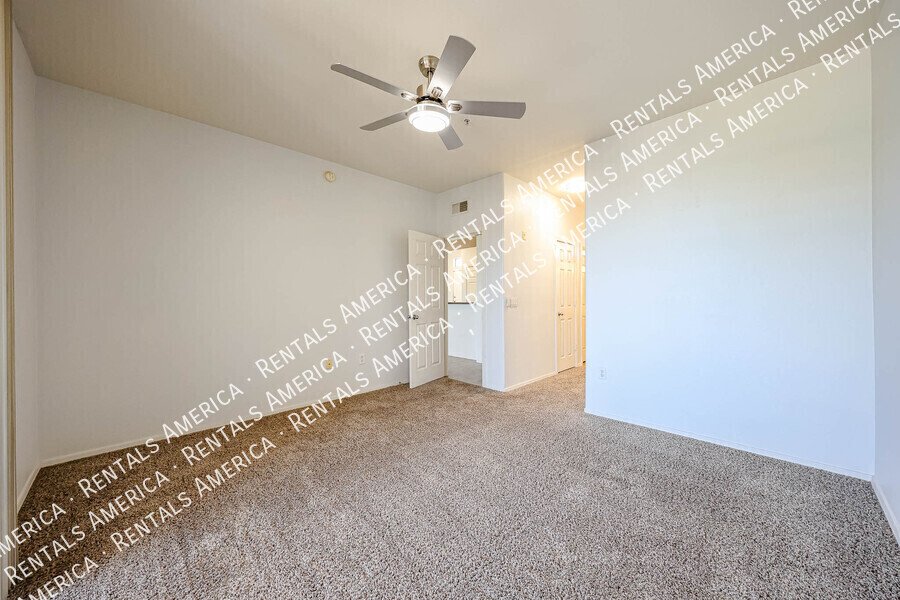 Scottsdale Greyhawk 2 BR/2 BA Condo w/ 1-car garage property image