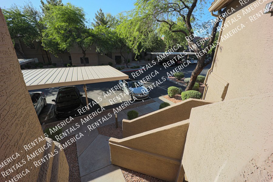 Adorable 2BD- + Office Scottsdale Condo in Villages North! property image