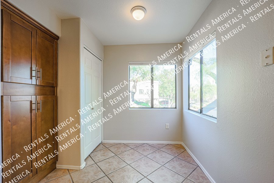 Adorable 2BD- + Office Scottsdale Condo in Villages North! property image