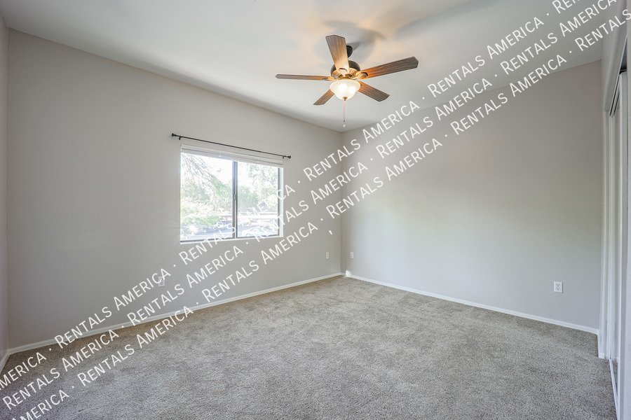 Adorable 2BD- + Office Scottsdale Condo in Villages North! property image