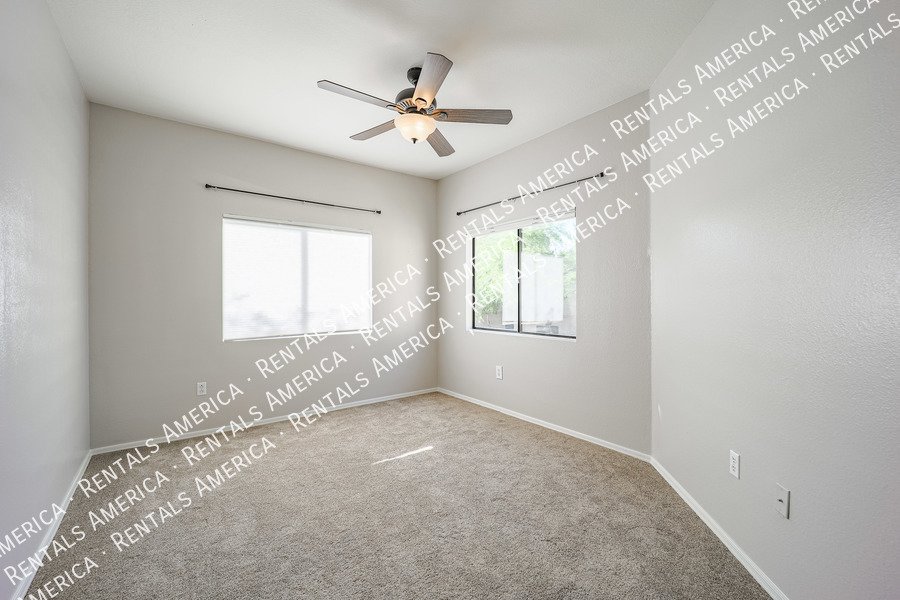 Adorable 2BD- + Office Scottsdale Condo in Villages North! property image