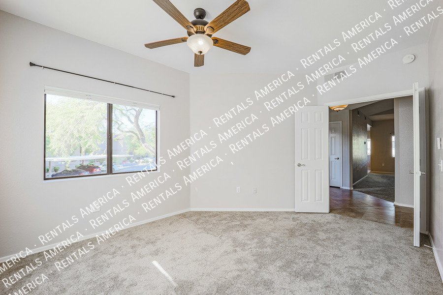 Adorable 2BD- + Office Scottsdale Condo in Villages North! property image