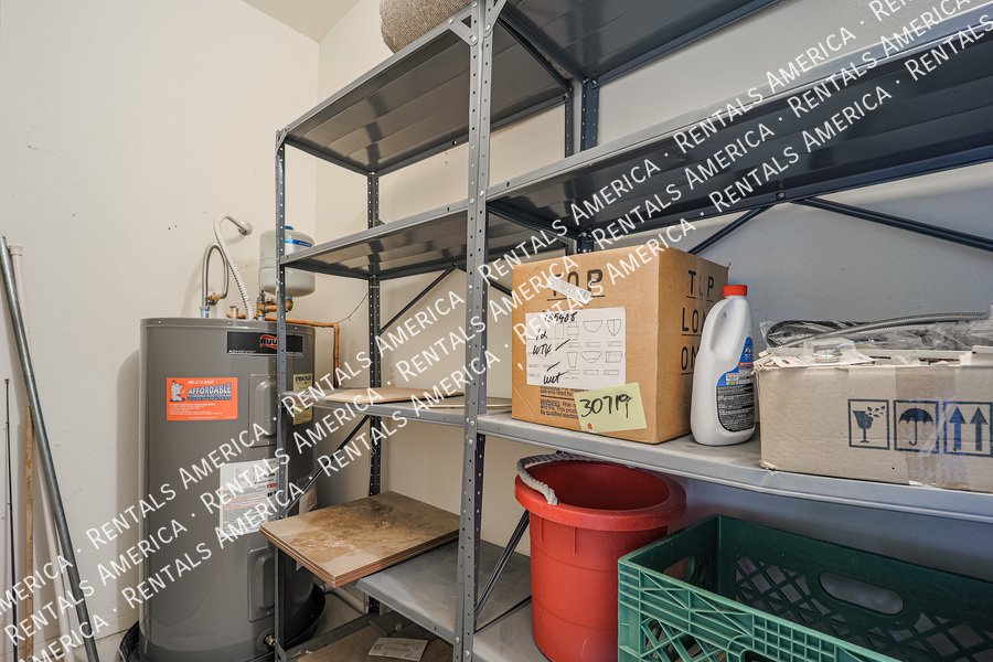 Adorable 2BD- + Office Scottsdale Condo in Villages North! property image