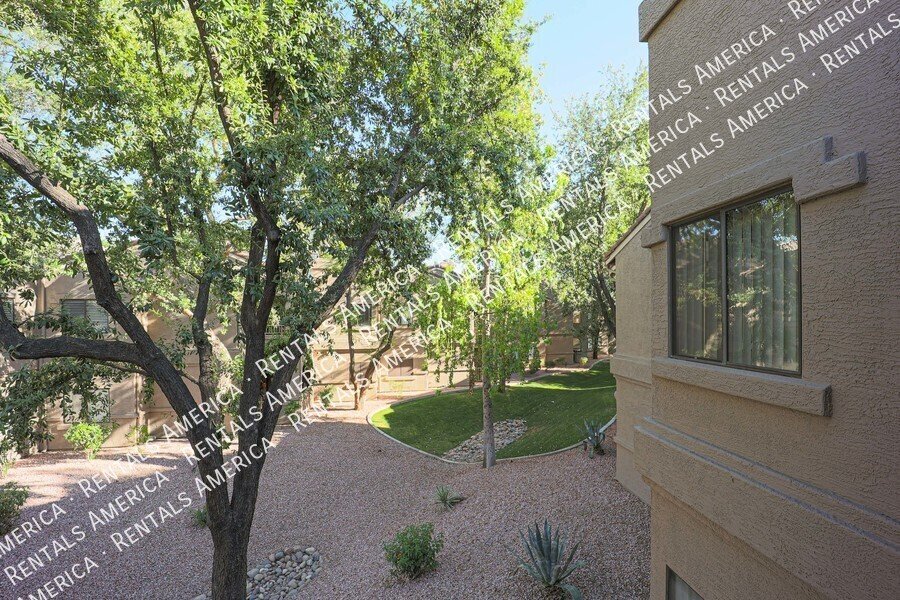 Adorable 2BD- + Office Scottsdale Condo in Villages North! property image