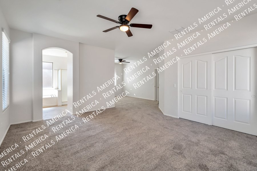 Lovely 3 bdrm home w/ Comm Pool in Johnson Ranch! property image