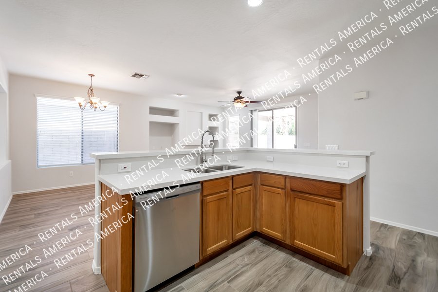 Lovely 3 bdrm home w/ Comm Pool in Johnson Ranch! property image