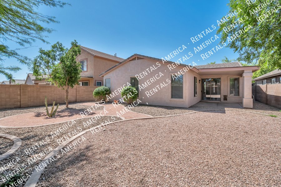 Lovely 3 bdrm home w/ Comm Pool in Johnson Ranch! property image