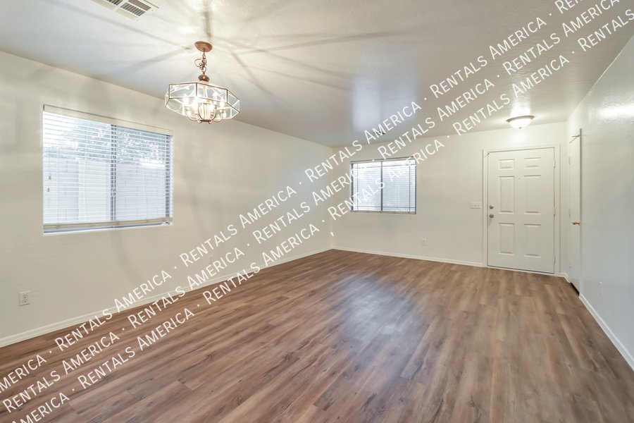 Spacious 5BD 3BA Corner Lot in San Tan Valley! property image
