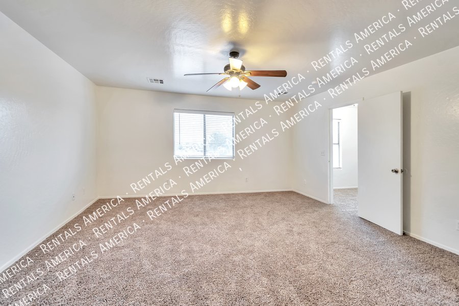 Spacious 5BD 3BA Corner Lot in San Tan Valley! property image