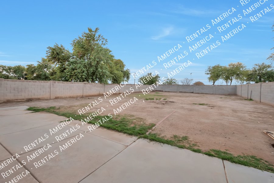 Spacious 5BD 3BA Corner Lot in San Tan Valley! property image