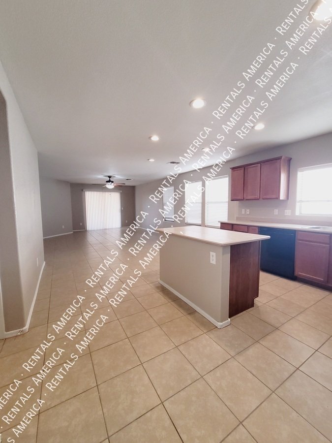 *Get 2 weeks free rent with a signed 12 month lease!* property image
