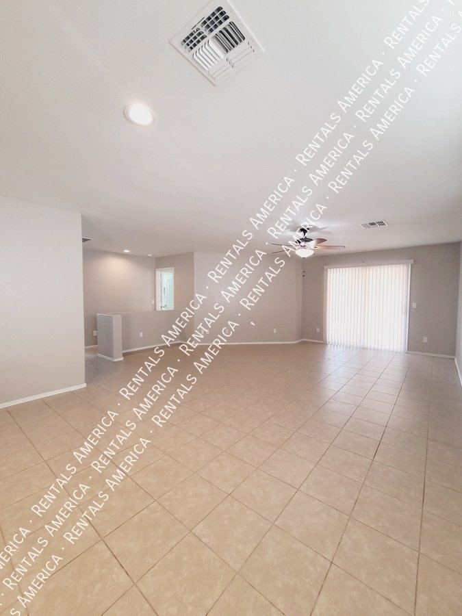 *Get 2 weeks free rent with a signed 12 month lease!* property image