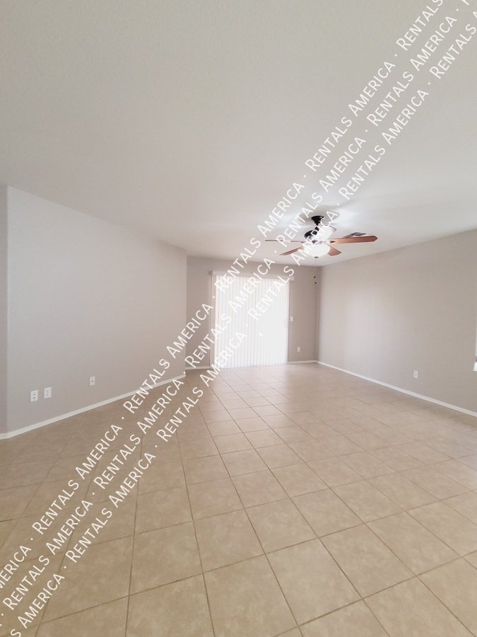 *Get 2 weeks free rent with a signed 12 month lease!* property image