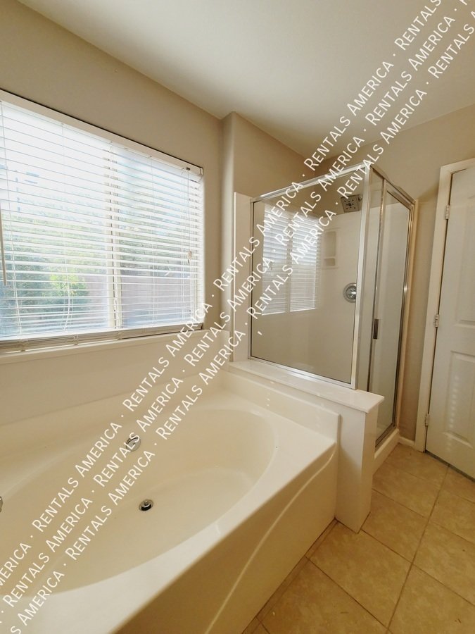 *Get 2 weeks free rent with a signed 12 month lease!* property image