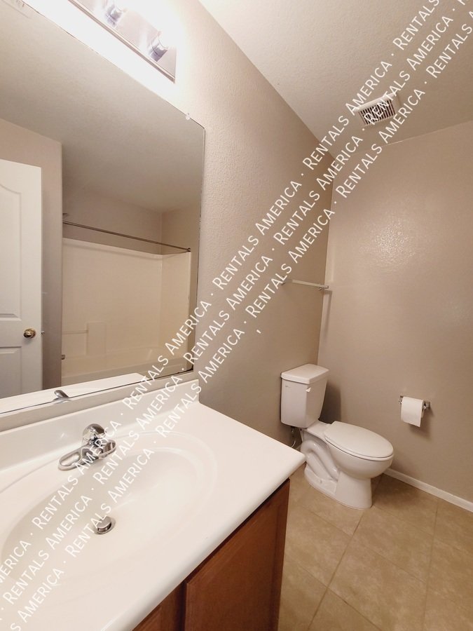 *Get 2 weeks free rent with a signed 12 month lease!* property image